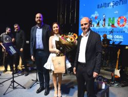 Alt�nova Gen�lik Festivali'nde muhte�em final