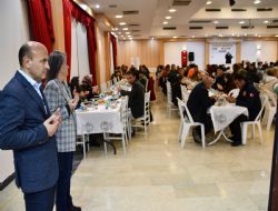 Alt�nova Belediyesi, iftarda bulu�tu