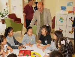 9 bin n�fuslu il�enin 3 bin �yeli k�t�phanesi ilgi g�r�yor