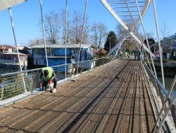 A�K K�PR�S� B�RKEZ DAHA YEN�LEN�YOR