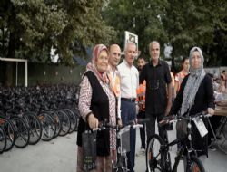 Alt�nova, �pedall�yor�