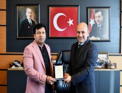 D�nyaca �nl� �evre bilimciden Alt�nova �vg�s�